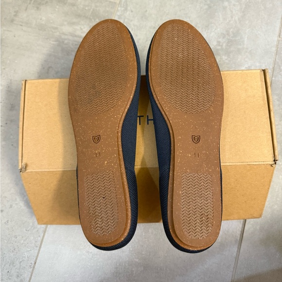 WORN 1x!! Rothy’s Navy, Size 11 - Picture 3 of 5